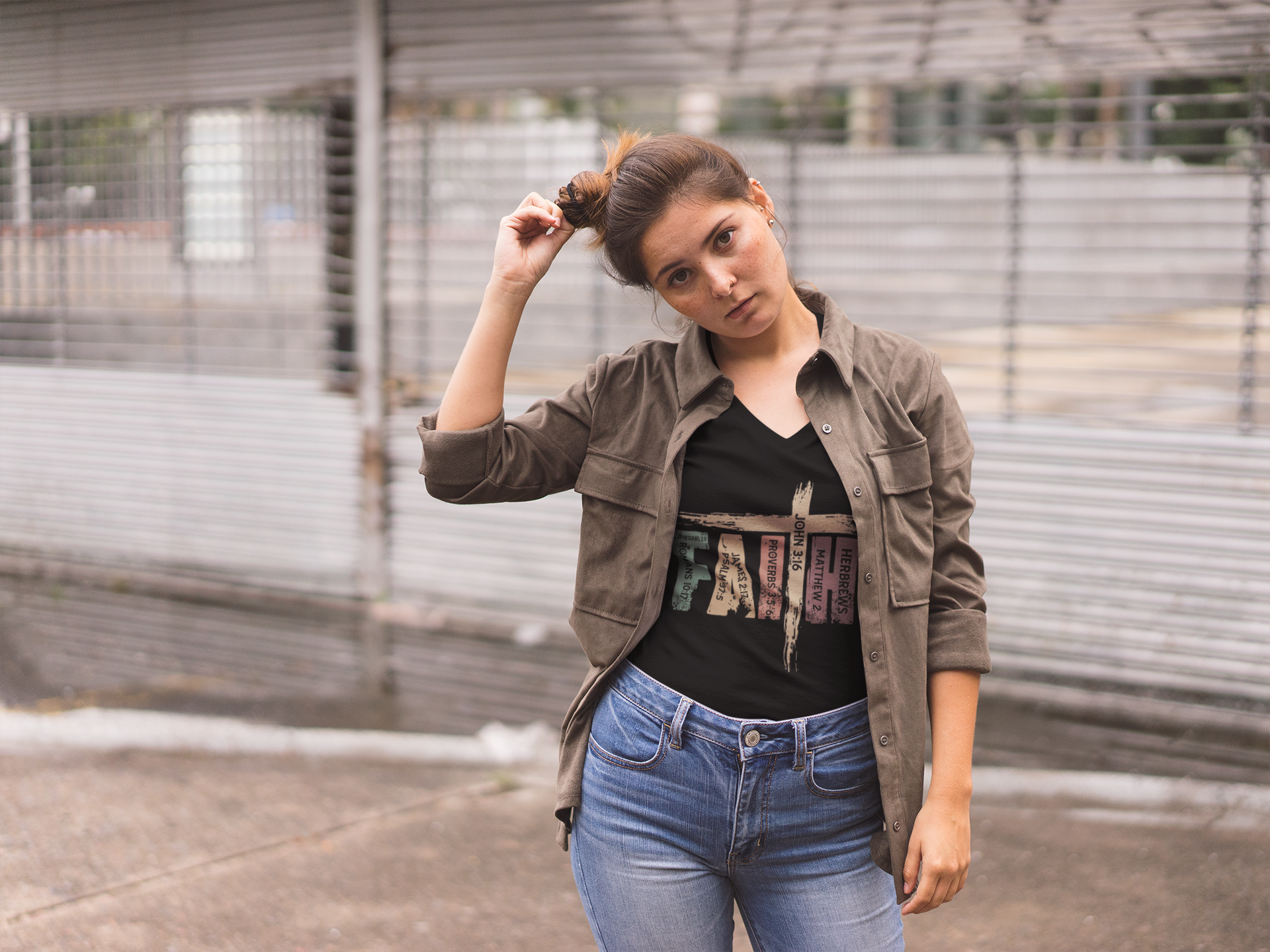 Women’s relaxed V-neck Faith t-shirt